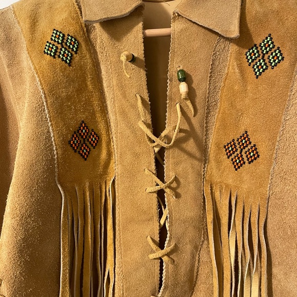 Leather fringe jacket - Picture 2 of 15